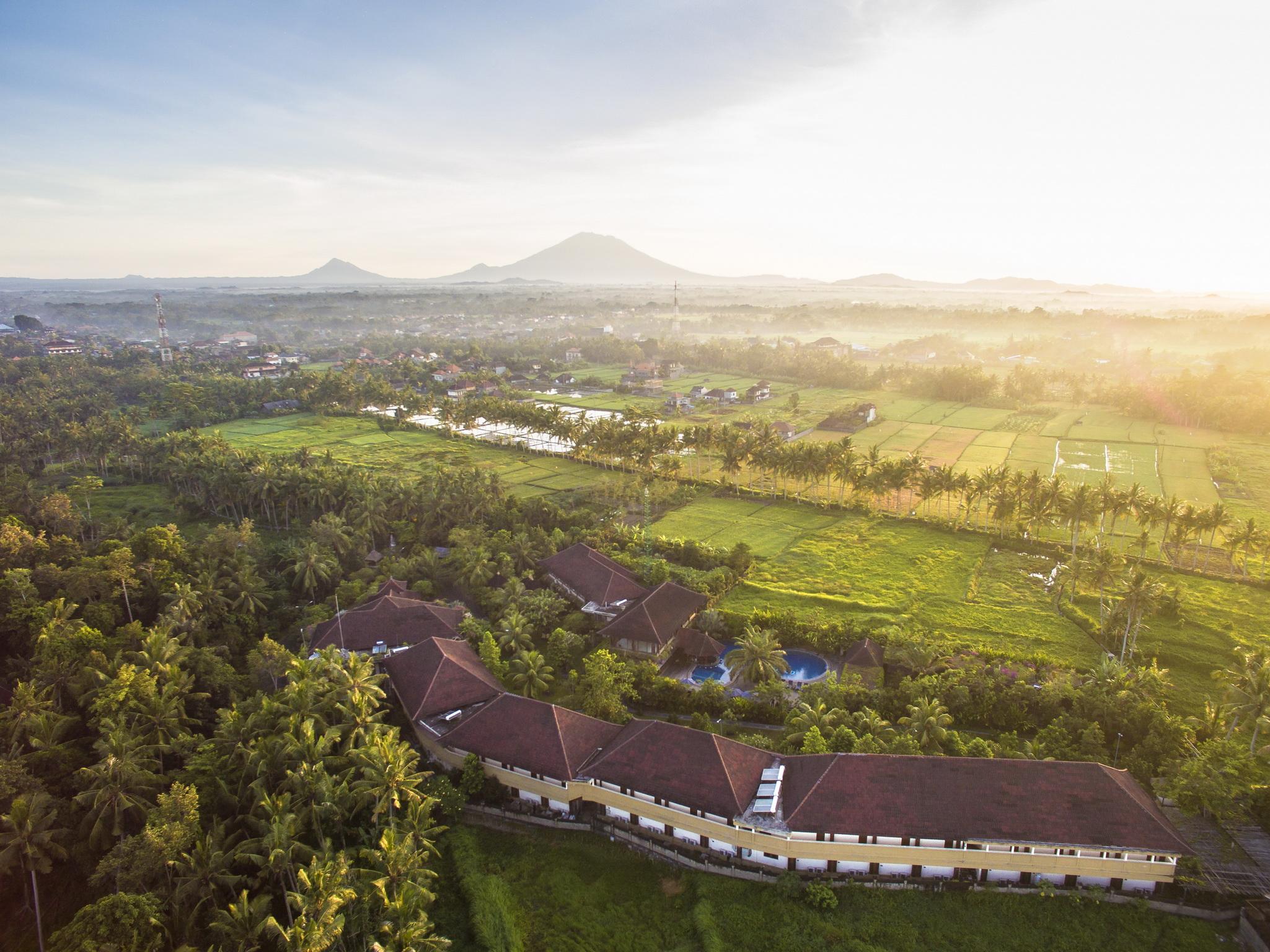 Bhuwana Ubud Hotel And Farming Exterior photo