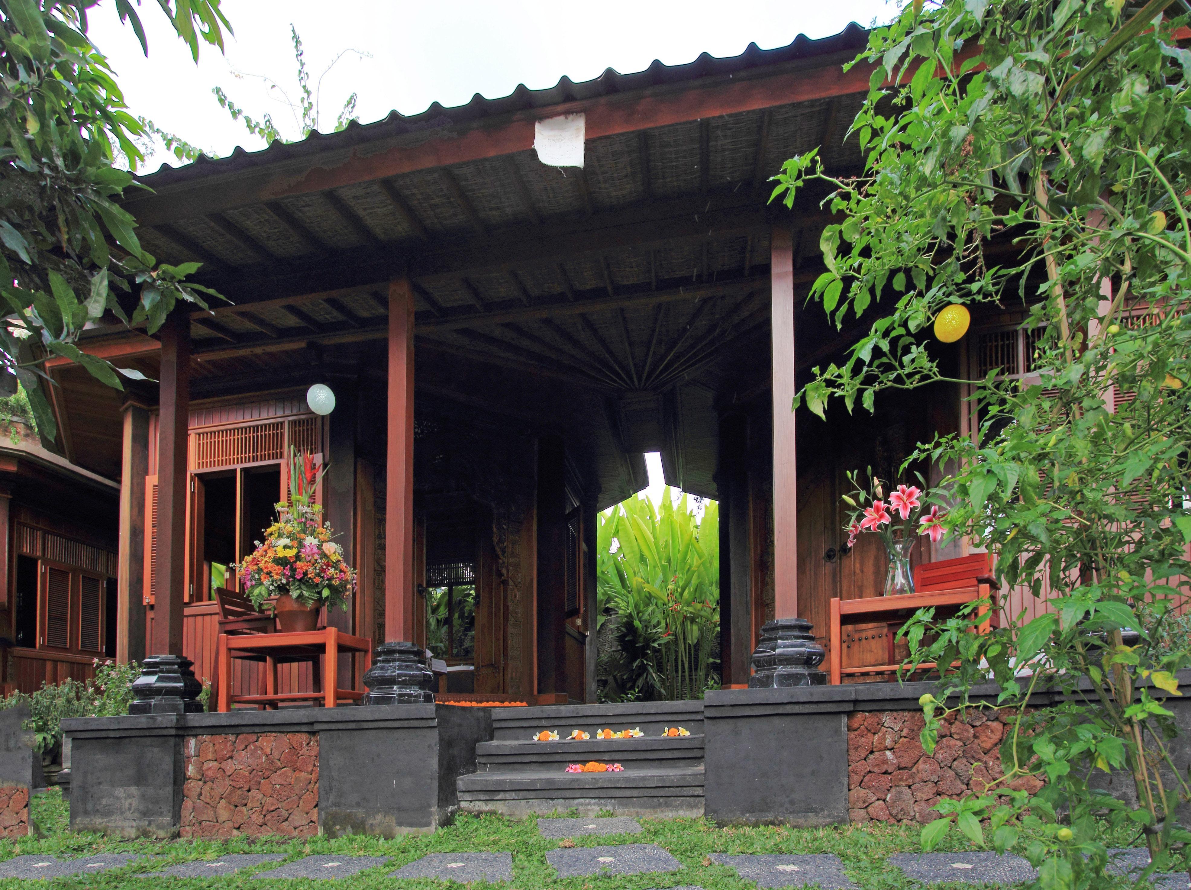 Bhuwana Ubud Hotel And Farming Exterior photo